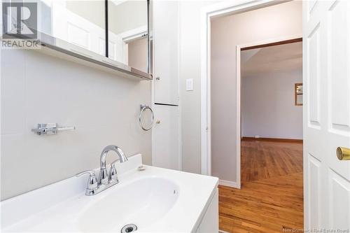 173 Spruce Street, Moncton, NB - Indoor Photo Showing Bathroom