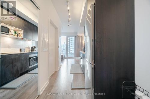 911 - 20 Tubman Avenue, Toronto, ON - Indoor Photo Showing Kitchen