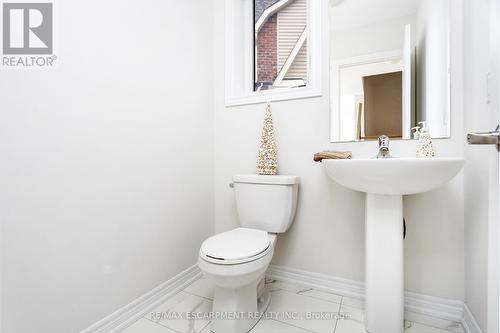 132 Drexler Avenue, Guelph/Eramosa, ON - Indoor Photo Showing Bathroom