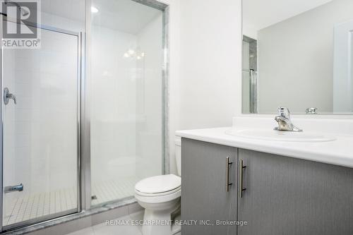 132 Drexler Avenue, Guelph/Eramosa, ON - Indoor Photo Showing Bathroom