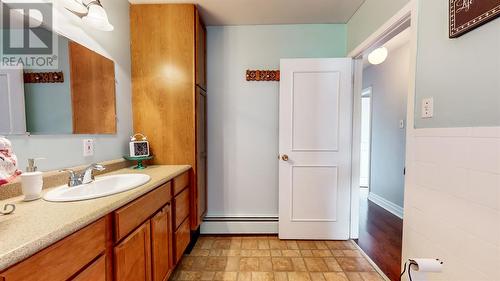 7 Fitzgibbon Street, St. John'S, NL - Indoor Photo Showing Bathroom