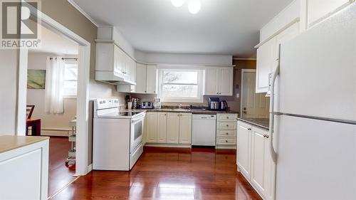 7 Fitzgibbon Street, St. John'S, NL - Indoor Photo Showing Kitchen