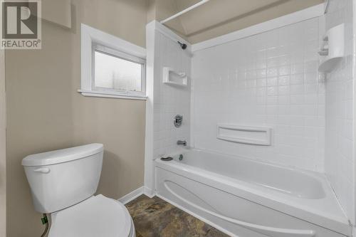 100 Merrymeeting Road, St Johns, NL - Indoor Photo Showing Bathroom