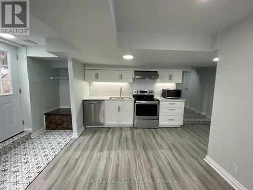 Bsmt - 14 Willowhurst Crescent, Toronto, ON - Indoor Photo Showing Kitchen With Stainless Steel Kitchen