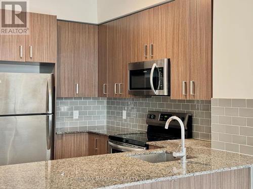 523 - 11611 Yonge Street, Richmond Hill, ON - Indoor Photo Showing Kitchen With Stainless Steel Kitchen With Upgraded Kitchen