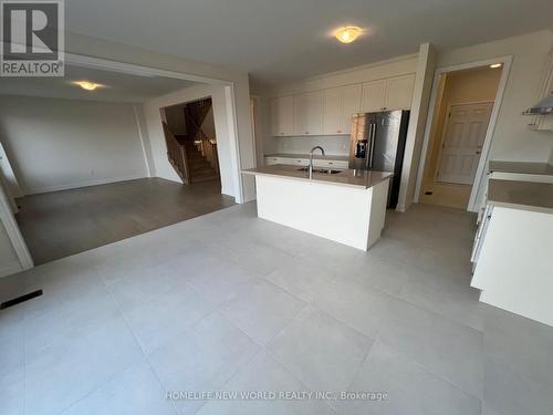 42 Faimira Avenue, Georgina, ON - Indoor Photo Showing Kitchen