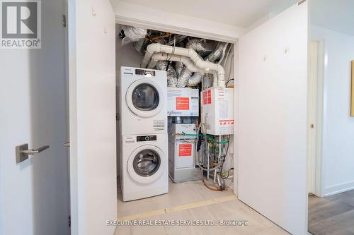 14 - 195 Veterans Drive, Brampton, ON - Indoor Photo Showing Laundry Room