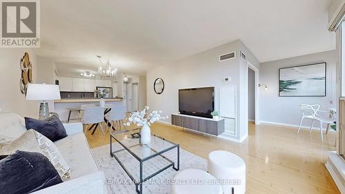 811 - 2261 Lakeshore Boulevard W, Toronto, ON - Indoor Photo Showing Living Room