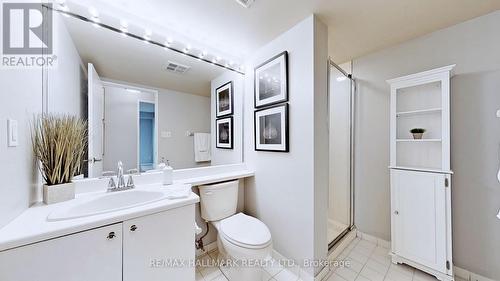 811 - 2261 Lakeshore Boulevard W, Toronto, ON - Indoor Photo Showing Bathroom