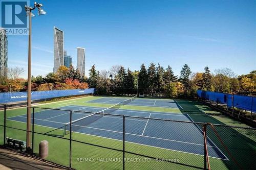 811 - 2261 Lakeshore Boulevard W, Toronto, ON - Outdoor With Backyard