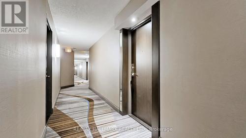 811 - 2261 Lakeshore Boulevard W, Toronto, ON - Indoor Photo Showing Other Room