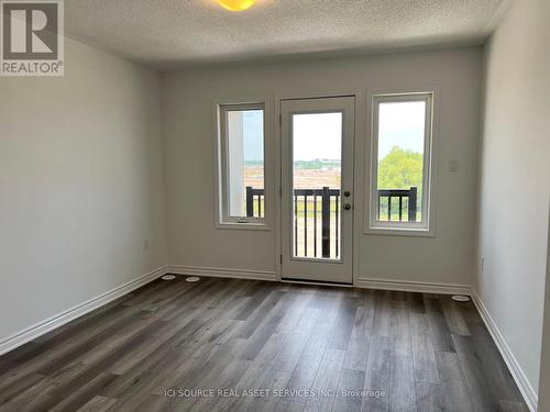 3022 John Mckay Boulevard, Oakville, ON - Indoor Photo Showing Other Room