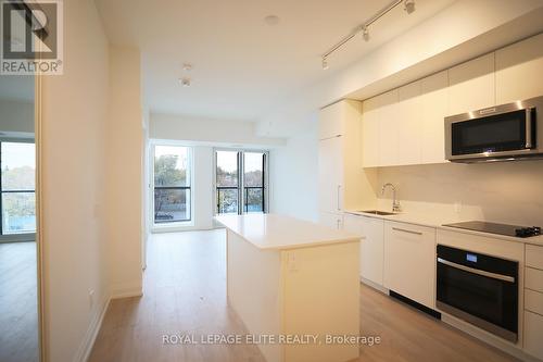 332 - 181 Sheppard Avenue E, Toronto, ON - Indoor Photo Showing Kitchen