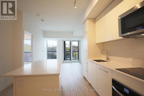 332 - 181 Sheppard Avenue E, Toronto, ON - Indoor Photo Showing Kitchen