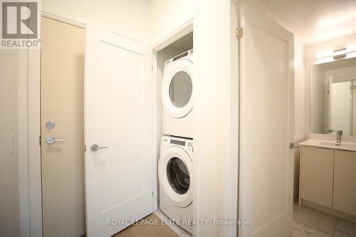 332 - 181 Sheppard Avenue E, Toronto, ON - Indoor Photo Showing Laundry Room