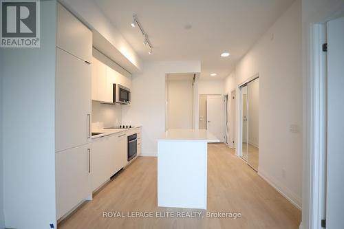 332 - 181 Sheppard Avenue E, Toronto, ON - Indoor Photo Showing Other Room