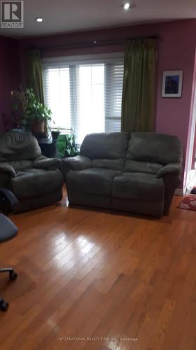 Main2 - 84 John Tabor Trail, Toronto, ON - Indoor Photo Showing Living Room