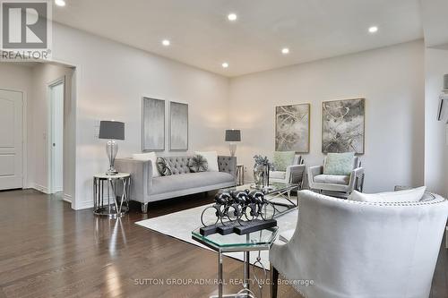 57 Titus Street, Markham, ON - Indoor Photo Showing Living Room