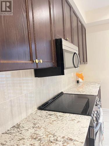 251 Tennant Circle, Vaughan, ON - Indoor Photo Showing Kitchen