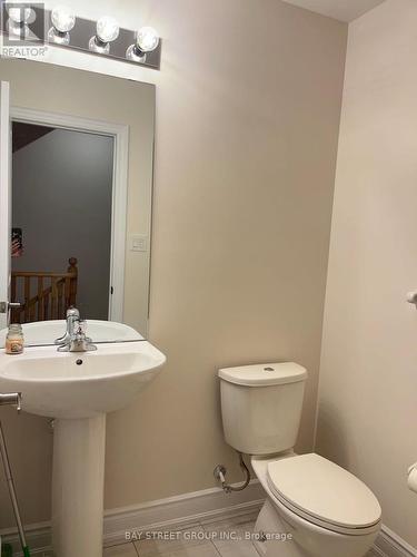 251 Tennant Circle, Vaughan, ON - Indoor Photo Showing Bathroom