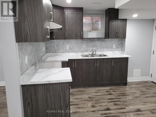 3179 Trudeau Drive, Milton, ON - Indoor Photo Showing Kitchen