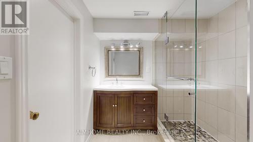 504 Fenwick Place, Burlington, ON - Indoor Photo Showing Bathroom