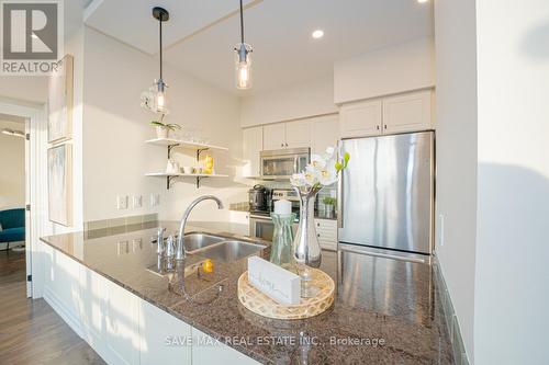 4202 - 2230 Lake Shore Boulevard W, Toronto, ON - Indoor Photo Showing Kitchen With Stainless Steel Kitchen With Double Sink With Upgraded Kitchen