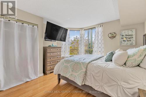 509 - 61 Markbrook Lane, Toronto, ON - Indoor Photo Showing Bedroom