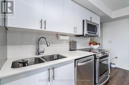 730 - 36 Via Bagnato Avenue, Toronto, ON - Indoor Photo Showing Kitchen With Double Sink