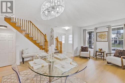 1606 Waldie Avenue, Milton, ON - Indoor Photo Showing Living Room