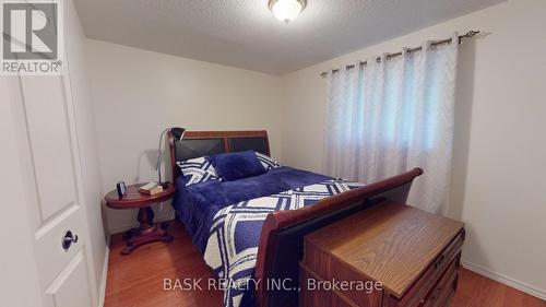 119 Hillbrook Crescent, Kitchener, ON - Indoor Photo Showing Bedroom