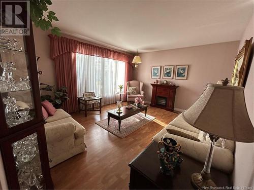 73 Weyburn Road, Moncton, NB - Indoor Photo Showing Living Room