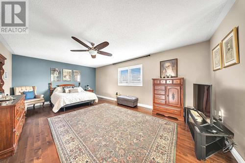 35 Hurst Street, Halton Hills, ON - Indoor Photo Showing Bedroom