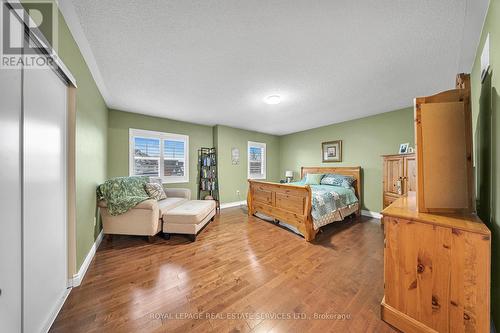 35 Hurst Street, Halton Hills, ON - Indoor Photo Showing Bedroom