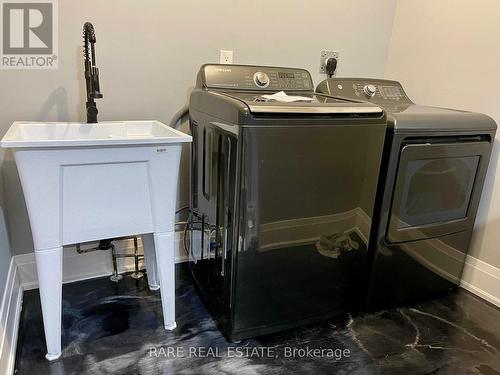 Bsmt - 20 Arctic Fox Crescent, Brampton, ON - Indoor Photo Showing Laundry Room