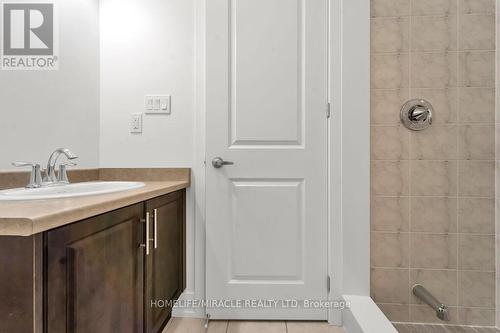 Main - 13 James Walker Avenue, Caledon, ON - Indoor Photo Showing Bathroom