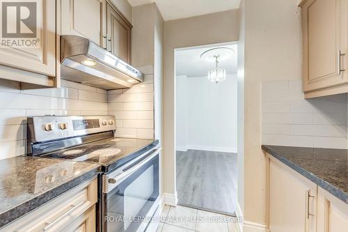 1403 - 3170 Kirwin Avenue, Mississauga, ON - Indoor Photo Showing Kitchen