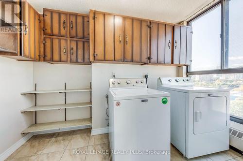 1403 - 3170 Kirwin Avenue, Mississauga, ON - Indoor Photo Showing Laundry Room