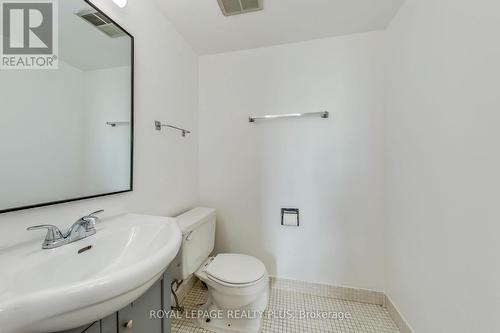 1403 - 3170 Kirwin Avenue, Mississauga, ON - Indoor Photo Showing Bathroom