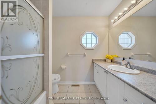 13 Bonavista Drive, Brampton, ON - Indoor Photo Showing Bathroom