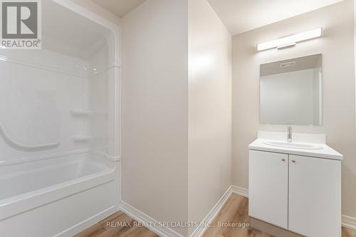 234 - 50 Herrick Avenue, St. Catharines, ON - Indoor Photo Showing Bathroom