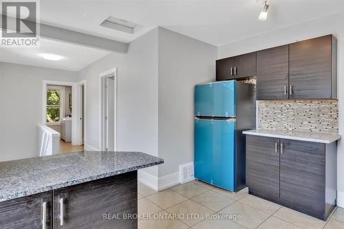 Upper - 24 Stewart Place, Peterborough, ON - Indoor Photo Showing Kitchen