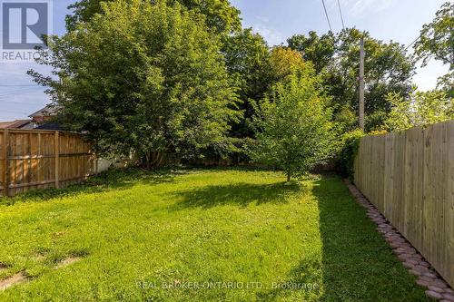 Upper - 24 Stewart Place, Peterborough, ON - Outdoor