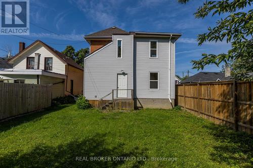 Upper - 24 Stewart Place, Peterborough, ON - Outdoor