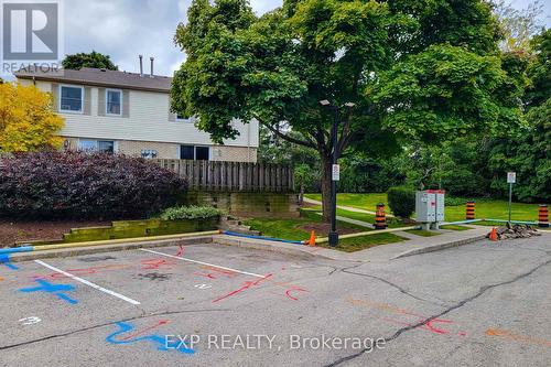 2 - 1300 Upper Ottawa Street, Hamilton, ON - Outdoor