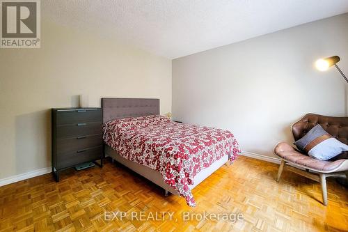 2 - 1300 Upper Ottawa Street, Hamilton, ON - Indoor Photo Showing Bedroom