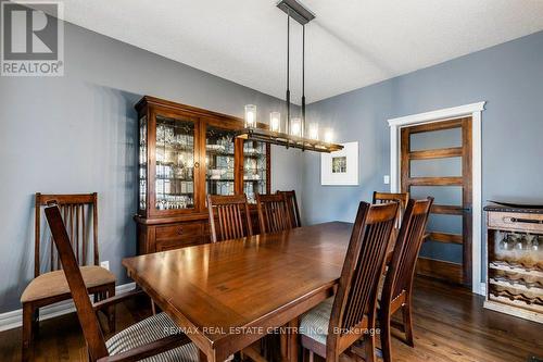 60 Brewster Place, Cambridge, ON - Indoor Photo Showing Dining Room