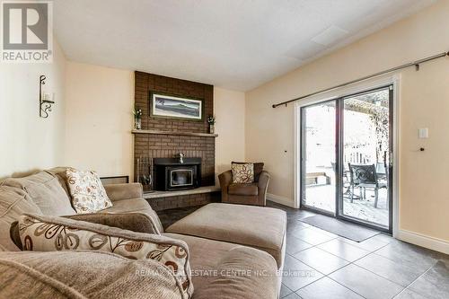 60 Brewster Place, Cambridge, ON - Indoor Photo Showing Living Room With Fireplace