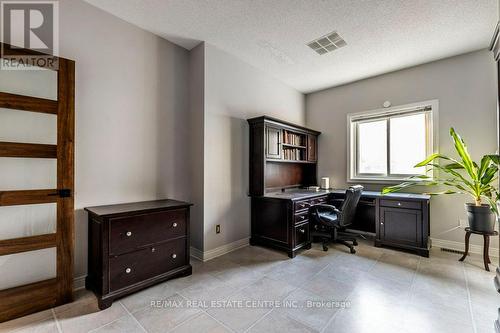 60 Brewster Place, Cambridge, ON - Indoor Photo Showing Office