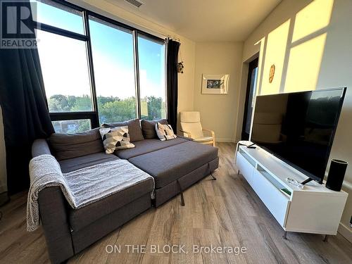 524 - 690 King Street W, Kitchener, ON - Indoor Photo Showing Bedroom